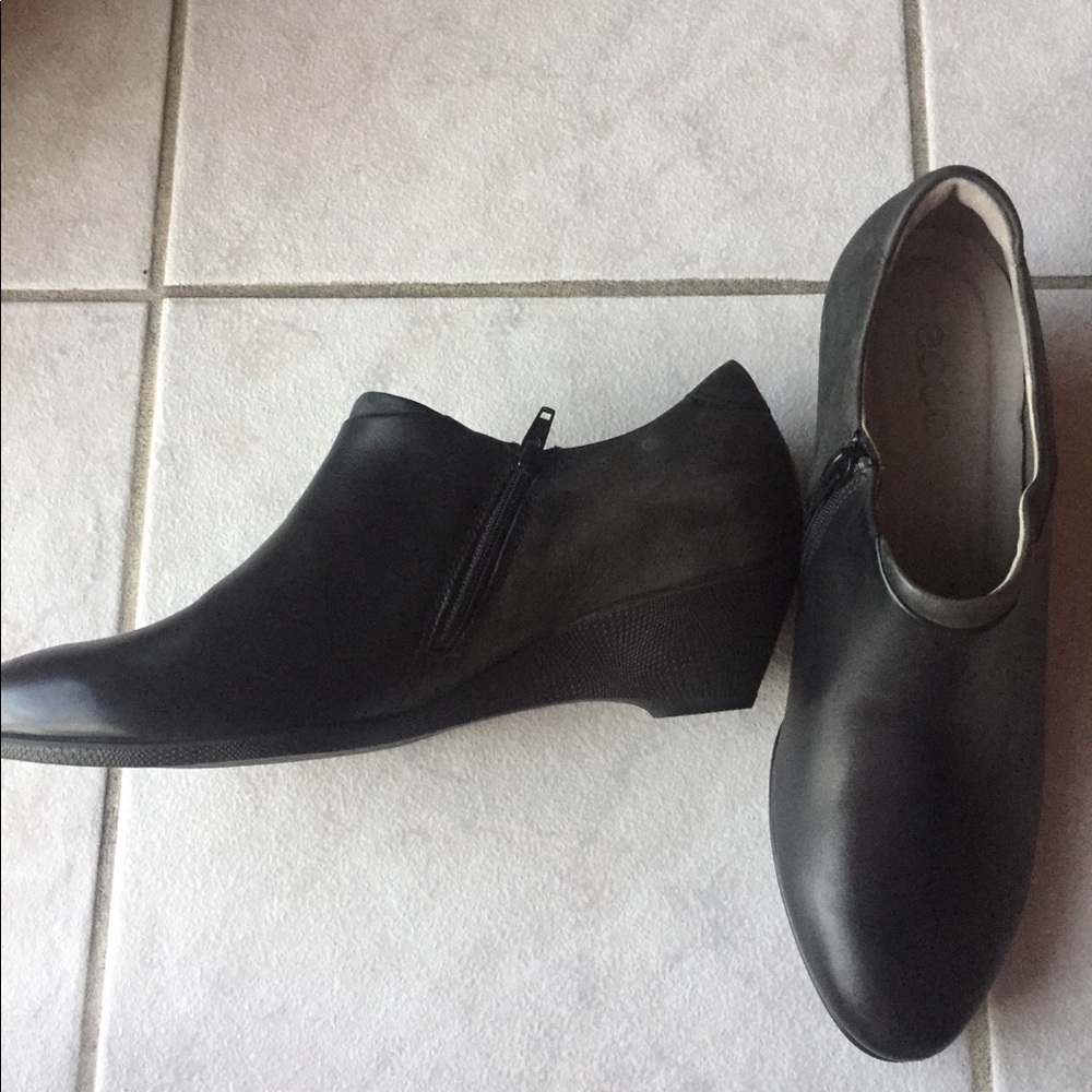 Ecco booties